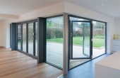 Kusen Pintu Lipat Aluminium