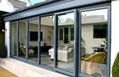Kusen Pintu Aluminium Dorong