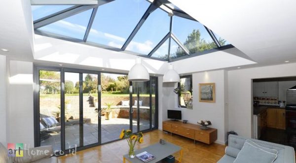 Kelebihan Atap Kaca Skylight Pada Ruang Tamu